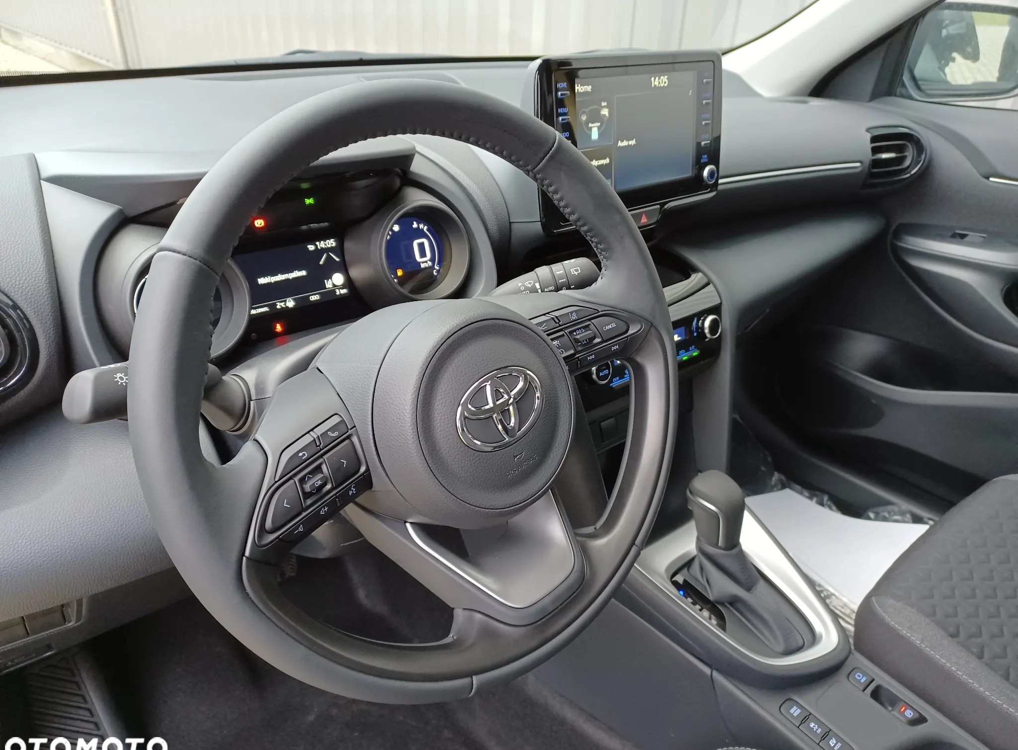 Toyota Yaris Cross cena 104000 przebieg: 1, rok produkcji 2024 z Słupca małe 106